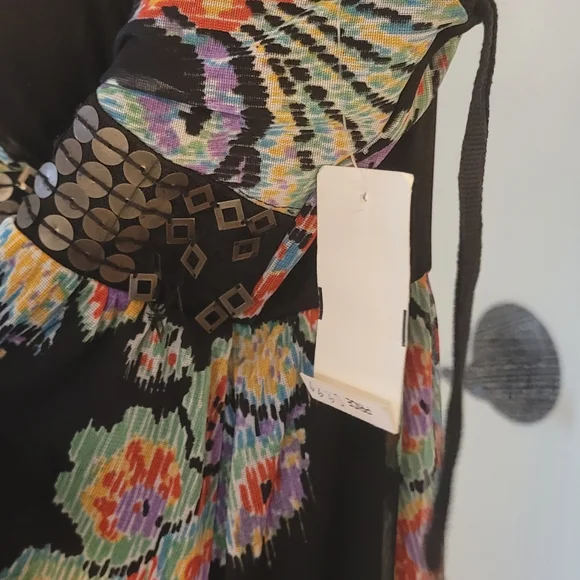 Mini - Picture 2 of 3